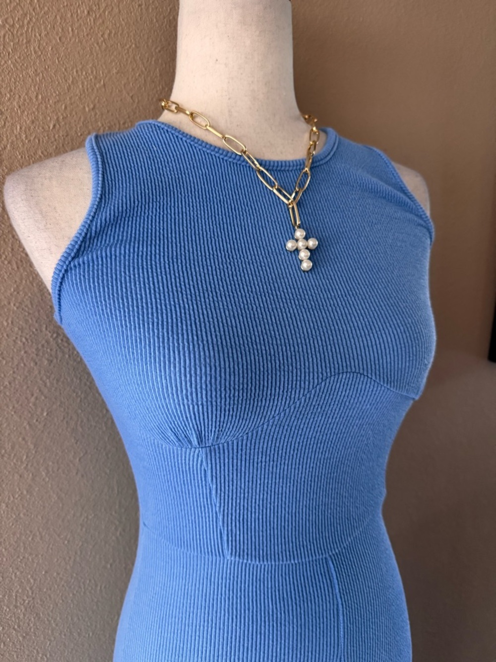 Sleeveless Wide-Leg Jumpsuit in Sky Blue - Picture 6 of 9